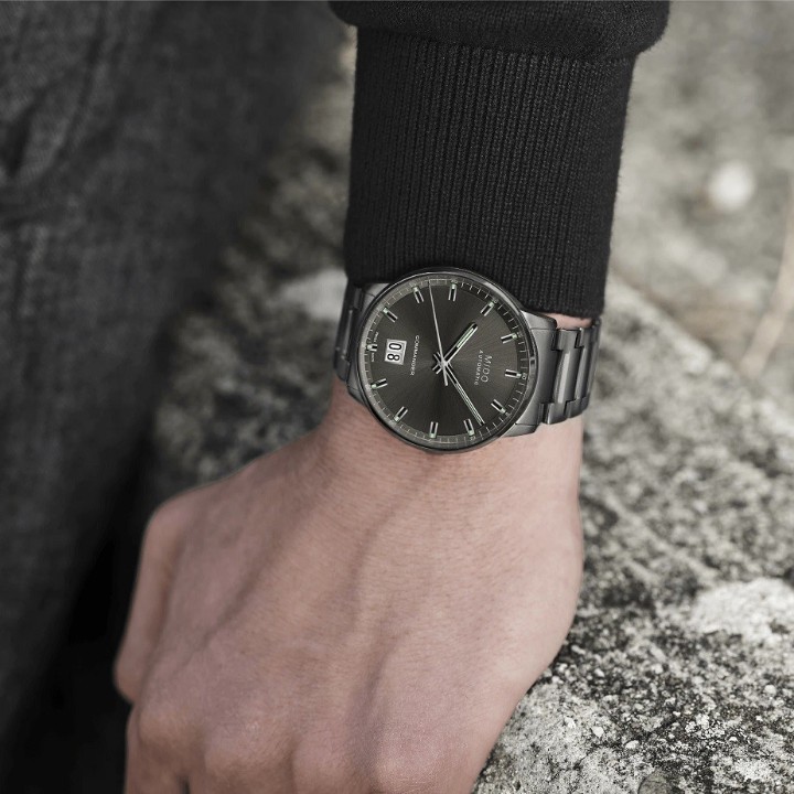 Bild von Mido Commander Big Date