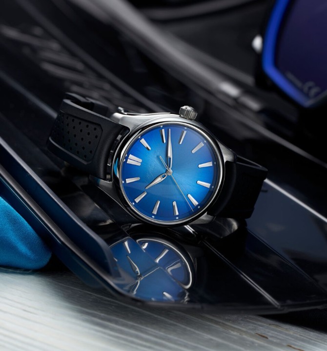 Bild von H. Moser & Cie Pioneer Centre Seconds Arctic Blue