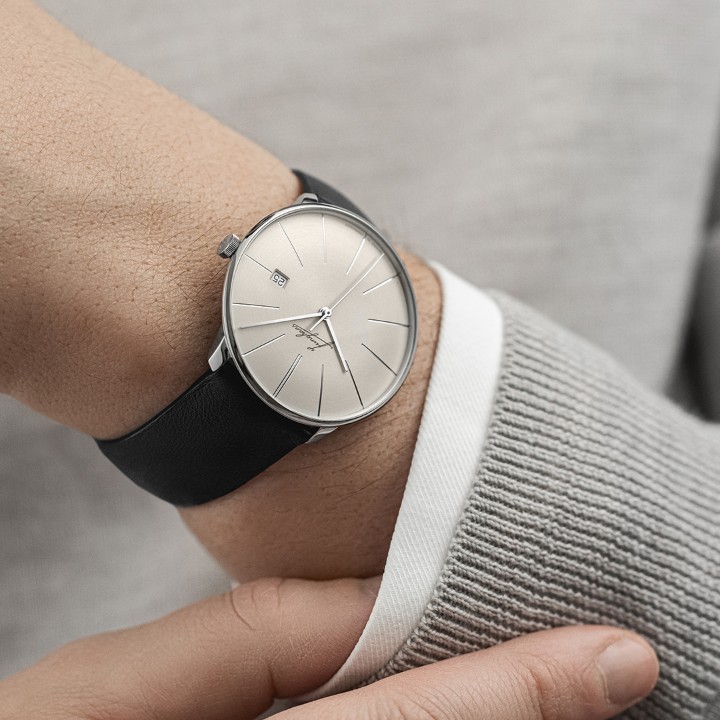 Bild von Junghans Meister fein Automatic Signatur