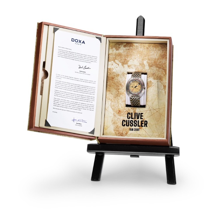 Bild von Doxa SUB 300T Clive Cussler Edition