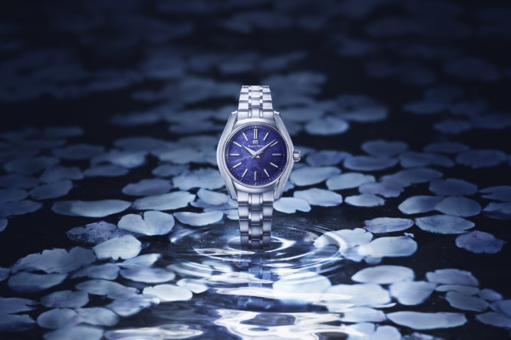 Bild von Grand Seiko Heritage Annual Accuracy Quartz “Hana-Ikada Blue”