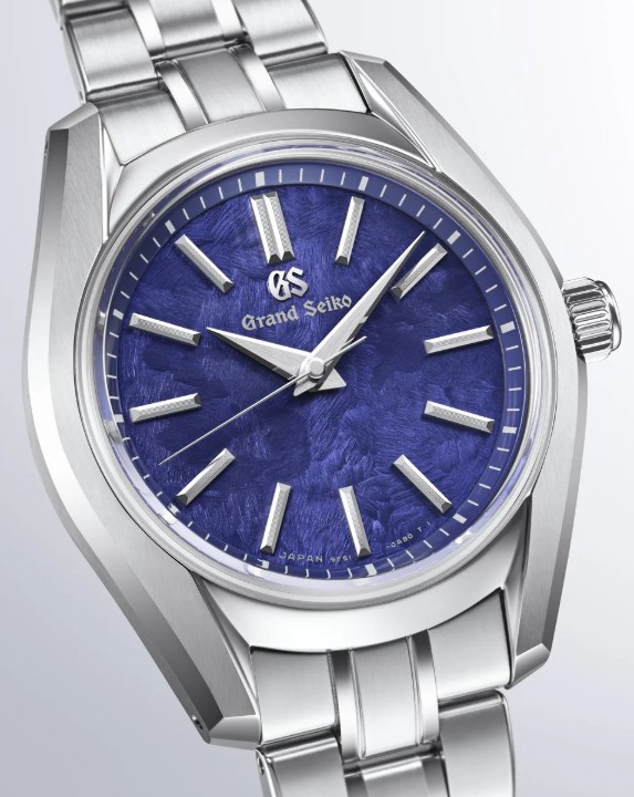 Bild von Grand Seiko Heritage Annual Accuracy Quartz “Hana-Ikada Blue”