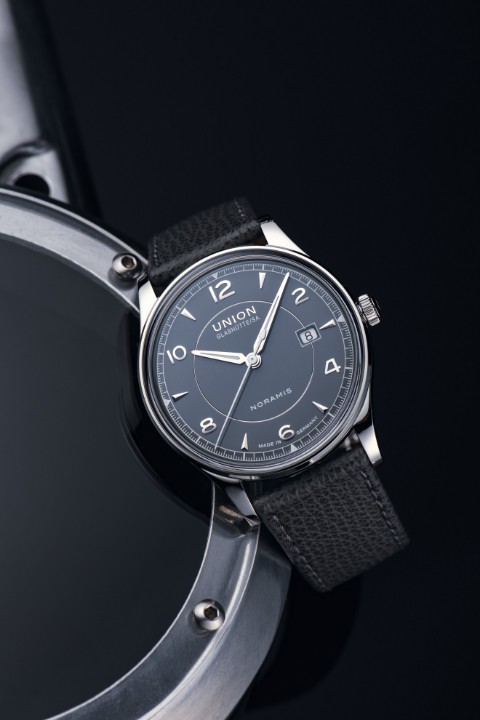 Bild von Union Glashütte Noramis Date