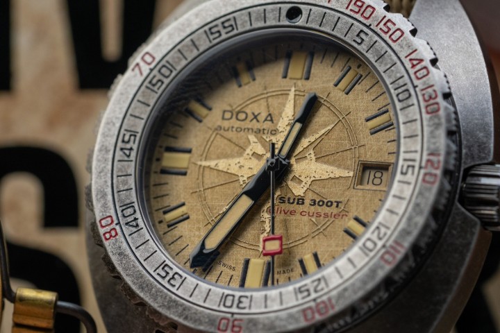 Bild von Doxa SUB 300T Clive Cussler Edition