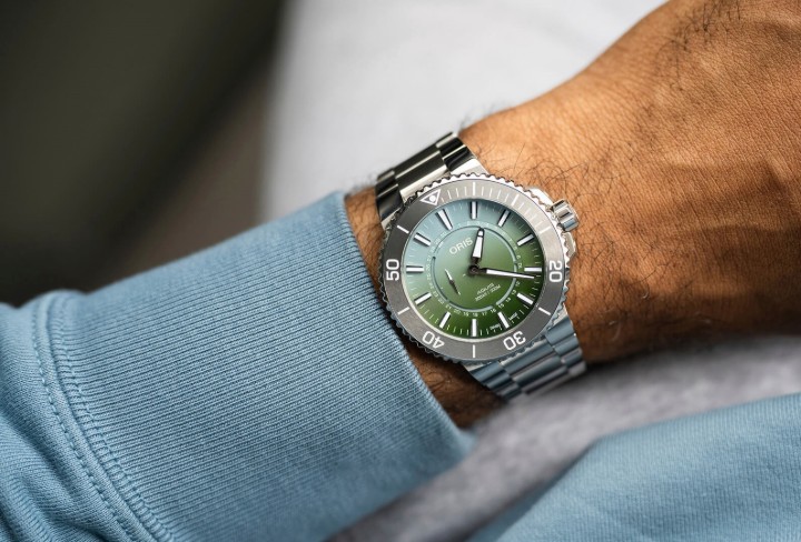 Bild von Oris Aquis Dat Watt Limited Edition II