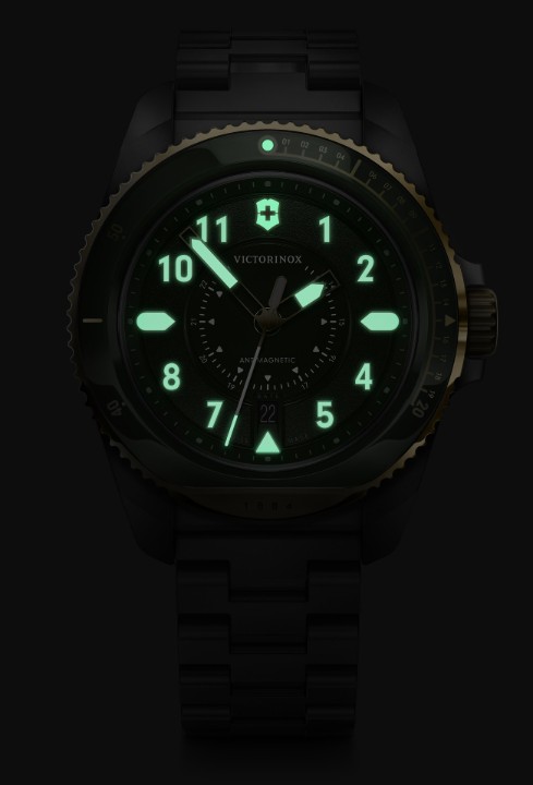 Bild von Victorinox Journey 1884 Quartz