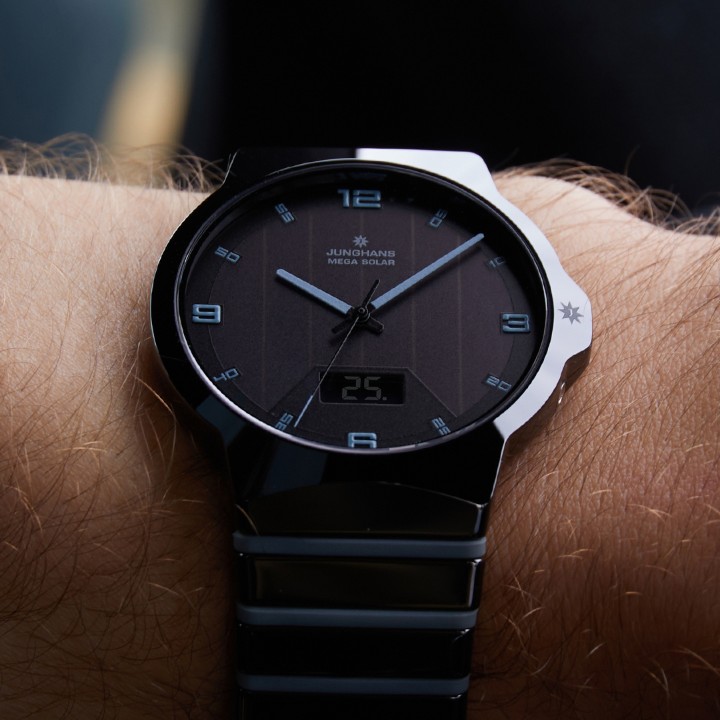 Bild von Junghans Force Mega Solar