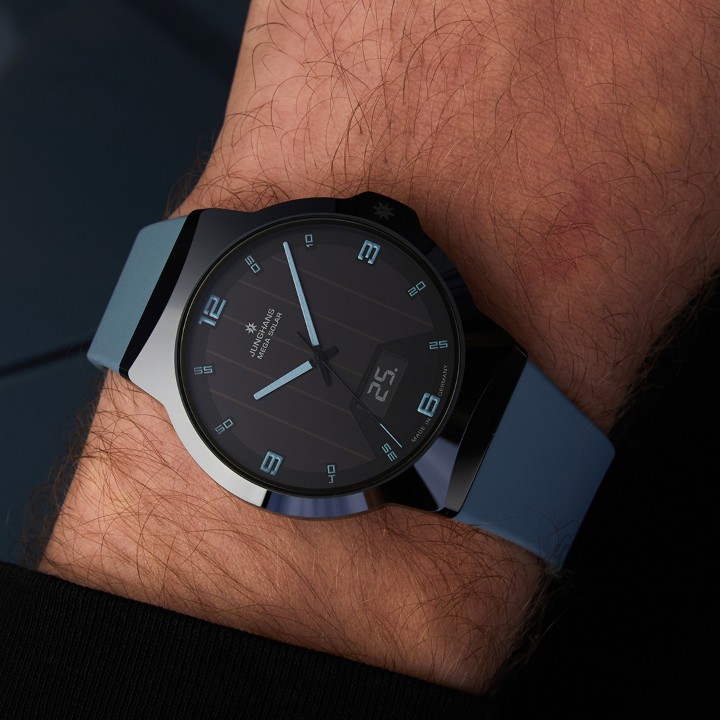 Bild von Junghans Force Mega Solar