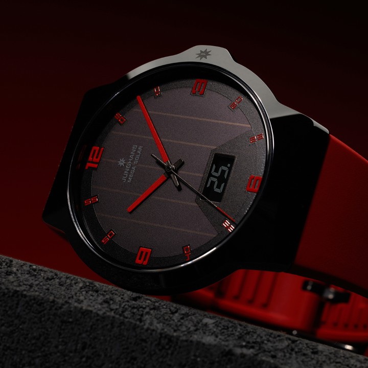 Bild von Junghans Force Mega Solar
