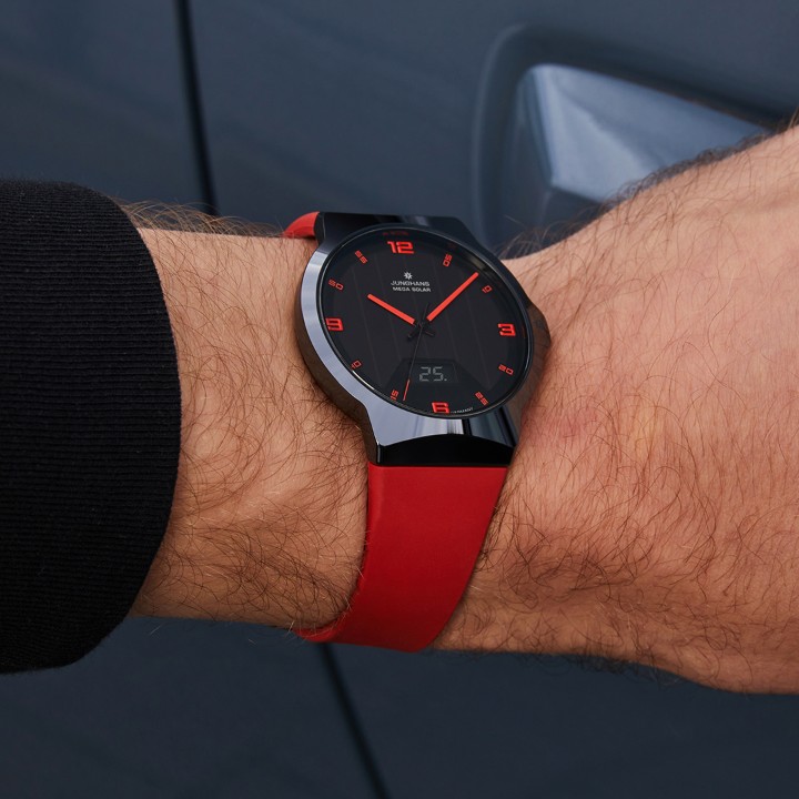 Bild von Junghans Force Mega Solar