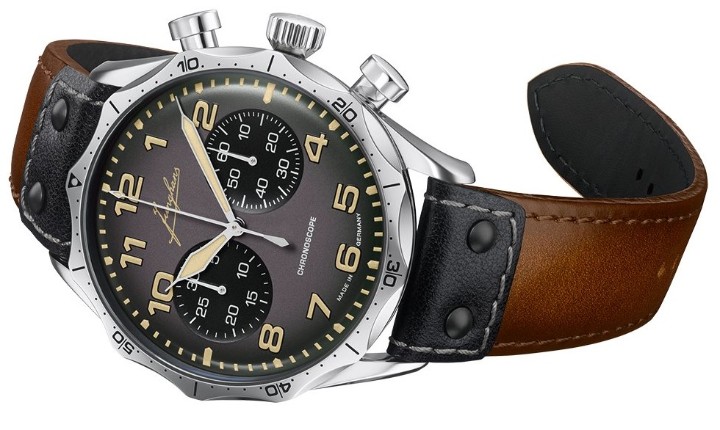 Bild von Junghans Meister Pilot Chronoscope