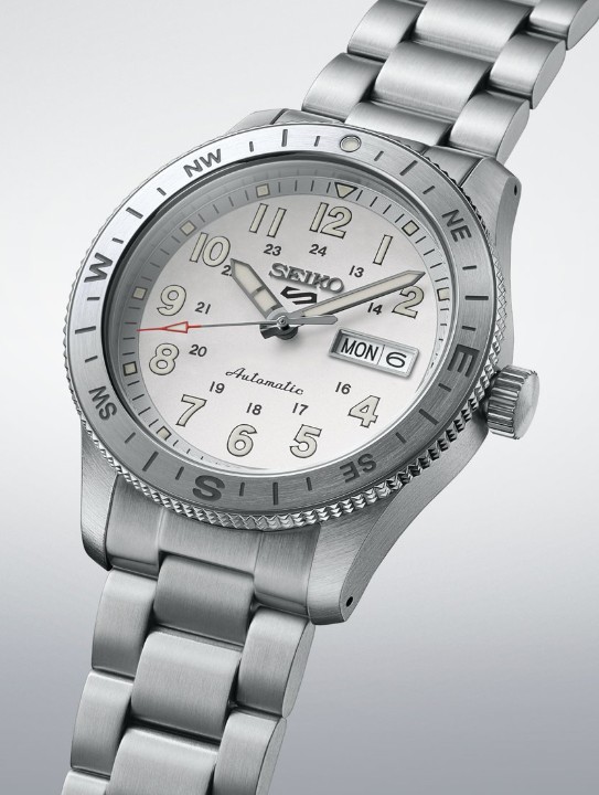 Obrázek Seiko 5 Sports Field Style