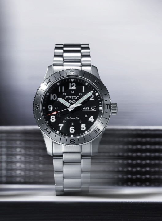 Bild von Seiko 5 Sports Field Style