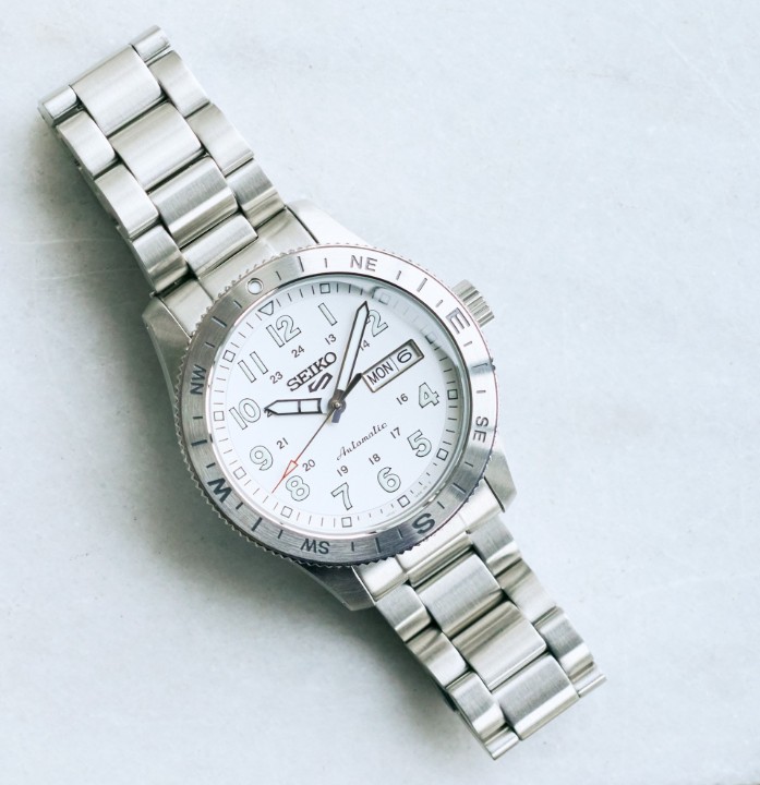 Obrázek Seiko 5 Sports Field Style