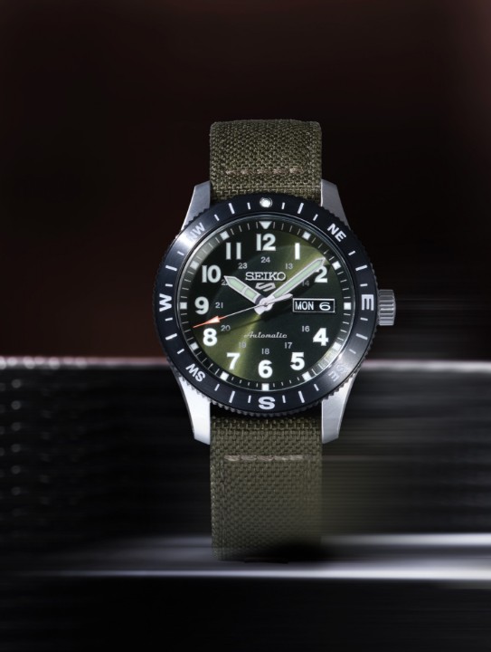 Obrázek Seiko 5 Sports Field Style