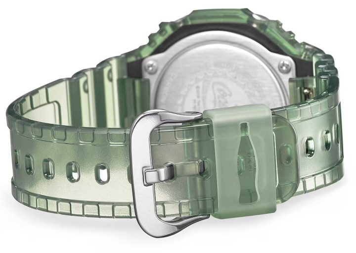 Bild von Casio G-Shock Carbon Core Guard x Coca-Cola® Collaboration