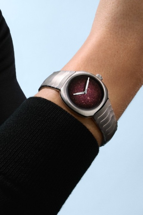 Bild von H. Moser & Cie Streamliner Two Hands Burgundy Fumé