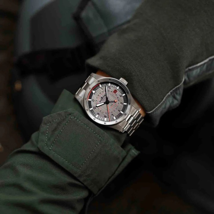 Obrázek Fortis Flieger F-43 Triple GMT Original