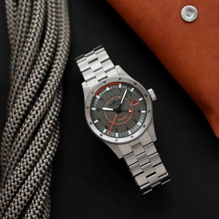 Obrázek Fortis Flieger F-43 Triple GMT Original