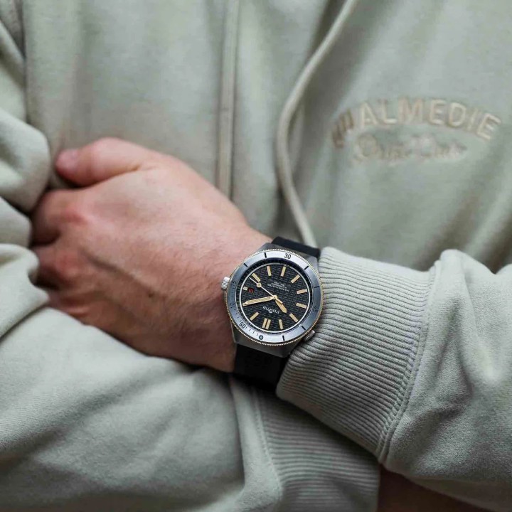 Bild von Fortis Marinemaster M-44 Black Resin