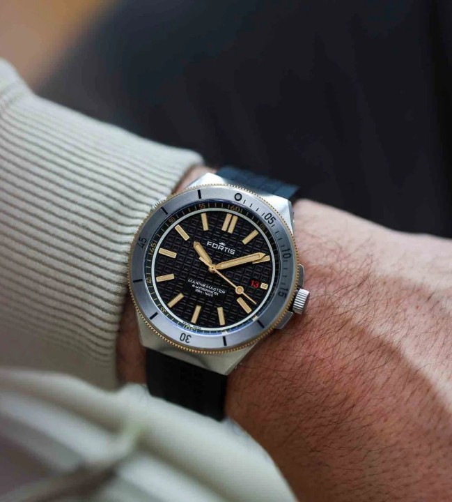 Bild von Fortis Marinemaster M-44 Black Resin