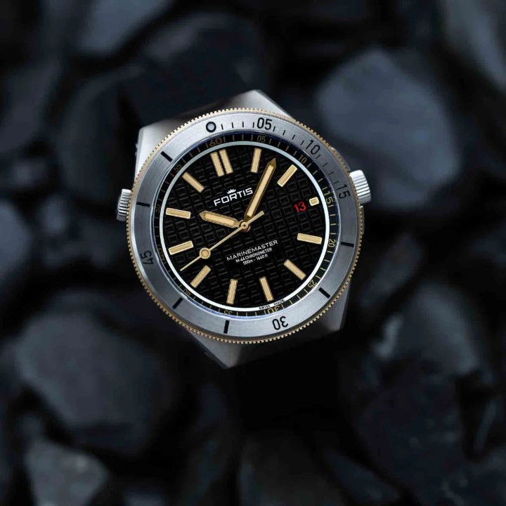 Bild von Fortis Marinemaster M-44 Black Resin