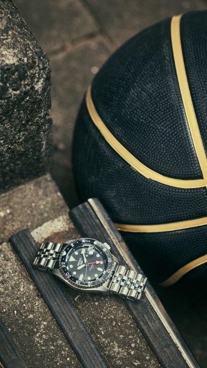 Bild von Seiko 5 Sports 'Black Grape' GMT