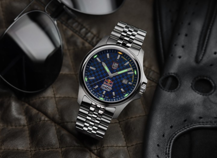 Bild von Luminox Sport Timer 2520 Series Red Bull AMPOL Racing Limited Edition