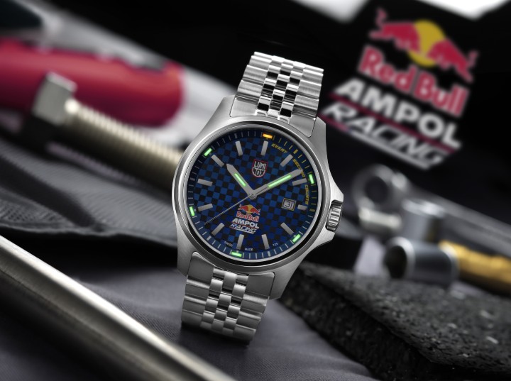 Bild von Luminox Sport Timer 2520 Series Red Bull AMPOL Racing Limited Edition