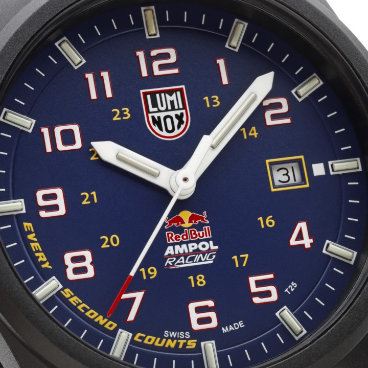 Bild von Luminox Atacama Field 1960 Series Red Bull AMPOL Racing Limited Edition