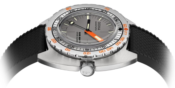 Obrázek Doxa SUB 300 Ti5 Clive Cussler Limited Edition