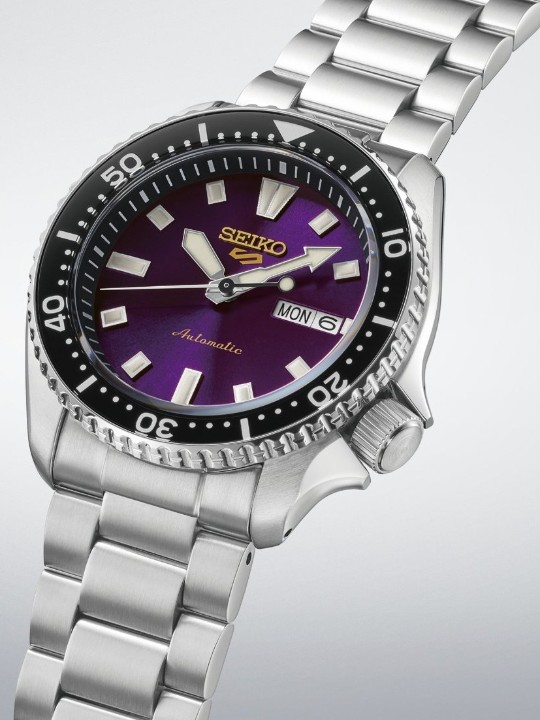 Bild von Seiko 5 Sports SKX Series 145th Anniversary Limited Edition
