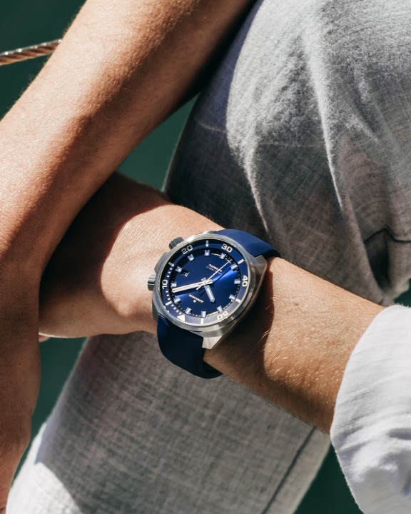 Obrázek Junghans Aquaris Blue