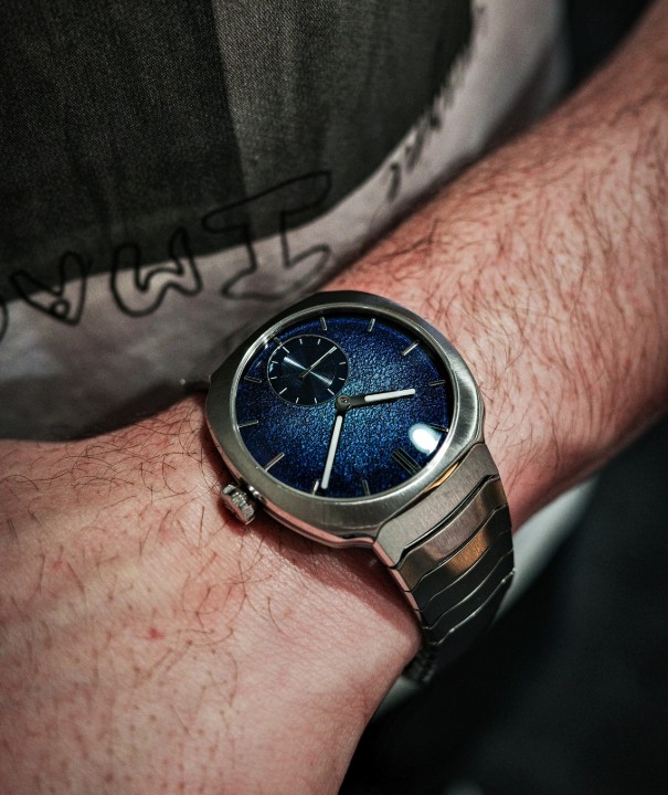 Obrázek H. Moser & Cie Streamliner Small Seconds Blue Enamel