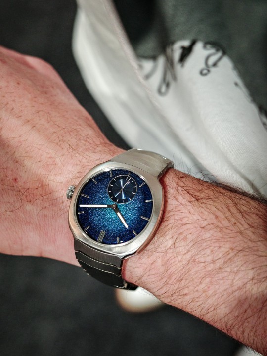 Obrázek H. Moser & Cie Streamliner Small Seconds Blue Enamel