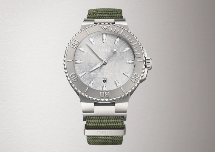 Bild von Oris Aquis Date Oris Social Club Edition II