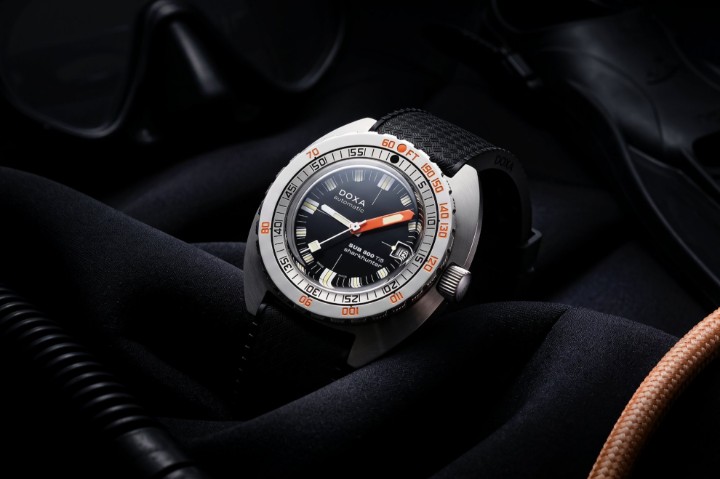 Bild von Doxa SUB 300 Ti5 Sharkhunter