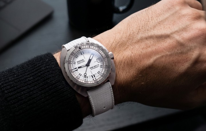 Bild von Doxa SUB 300 Ti5 Whitepearl