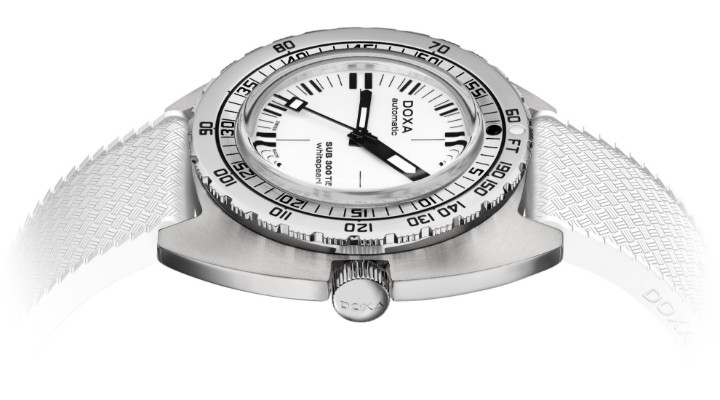 Bild von Doxa SUB 300 Ti5 Whitepearl