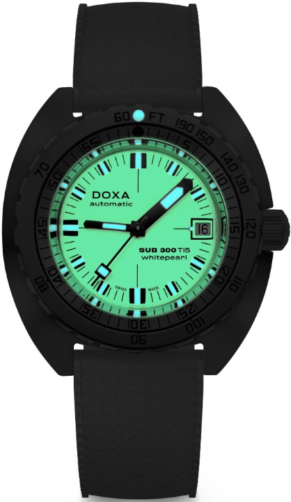 Bild von Doxa SUB 300 Ti5 Whitepearl