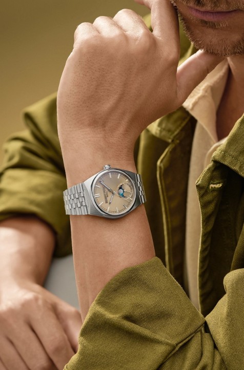 Bild von Frederique Constant Highlife Moonphase Date Manufacture