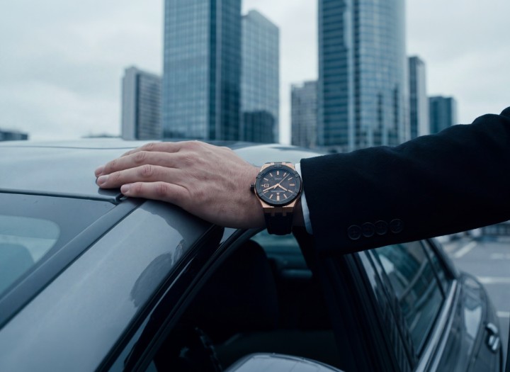 Bild von Maurice Lacroix Aikon-ic Frozen Carbon Bronze Limited Edition