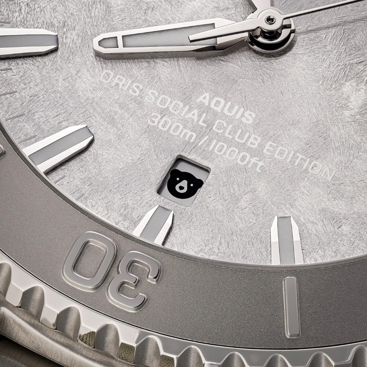 Bild von Oris Aquis Date Oris Social Club Edition II