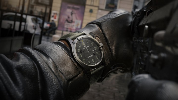 Bild von Hamilton Khaki Field Mechanical Call of Duty Modern Warfare 4 Special Edition