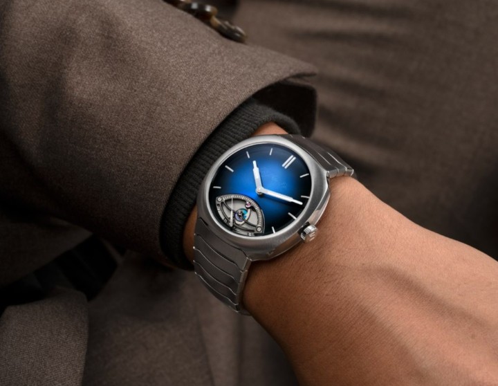 Obrázek H. Moser & Cie Streamliner Retrograde Funky Blue