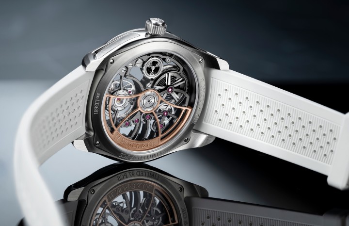 Bild von H. Moser & Cie Pioneer Cylindrical Tourbillon Skeleton Aventurine Saquon Barkley Edition